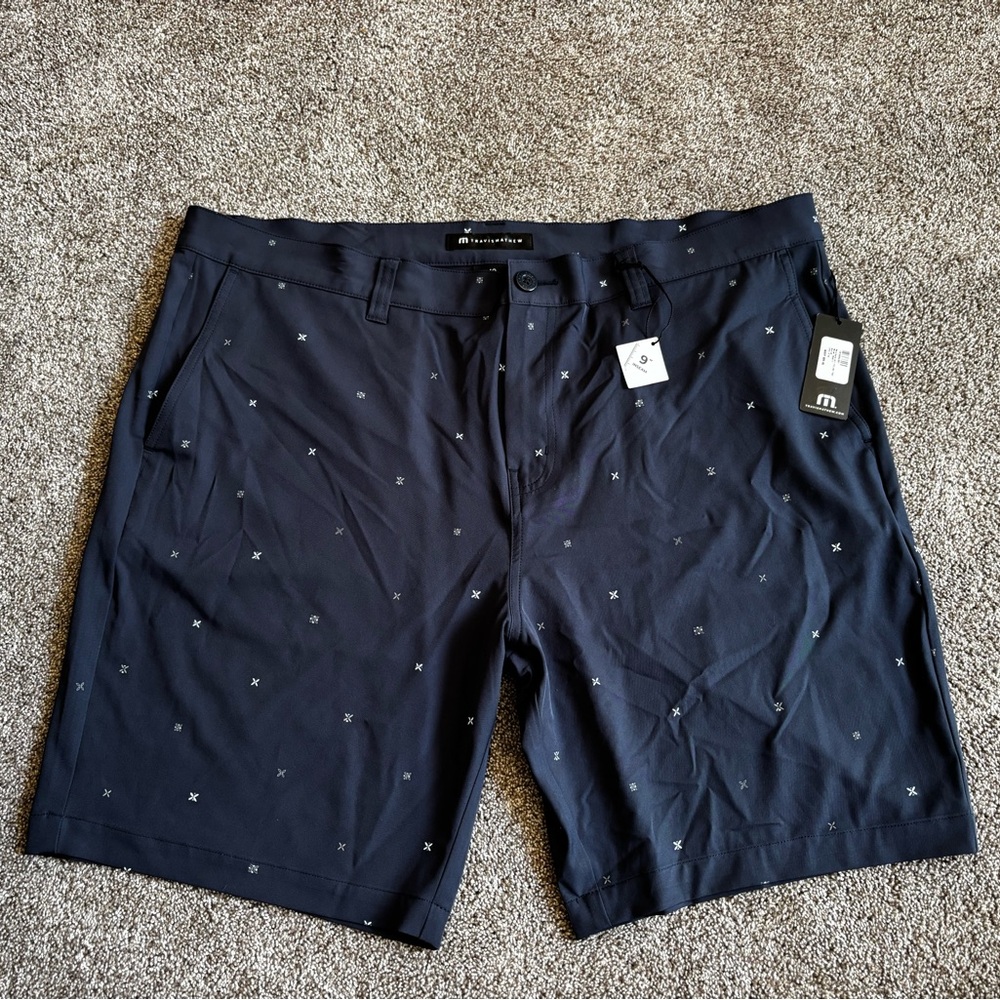 Travis Mathew Golf Shorts Size 42
